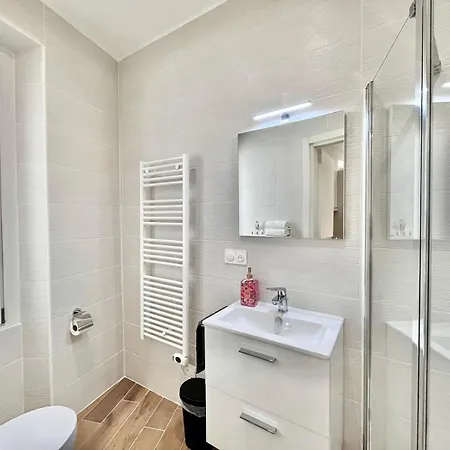 公寓 Fleur De Sel -Menton City Center Studio Apartment