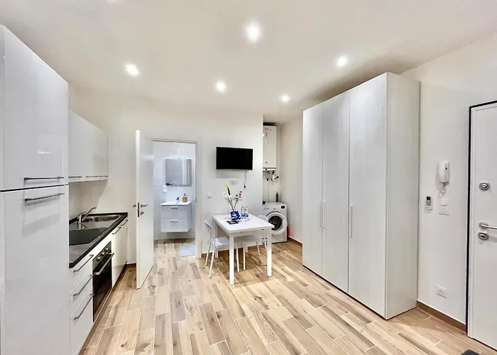 Fleur De Sel -Menton City Center Studio Apartment Apartamento Menton